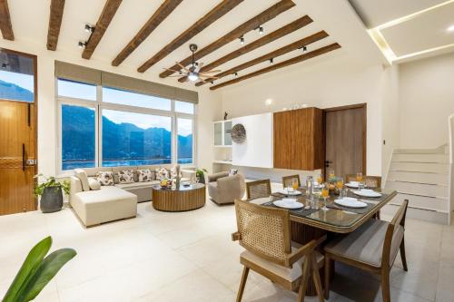 elivaas antarmann casa zenith 6 bhk