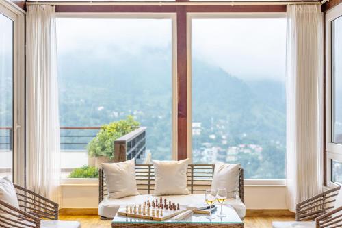 elivaas antarmann casa zenith 6 bhk