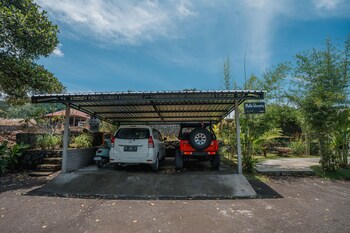 Mahe Glamping,,2 star