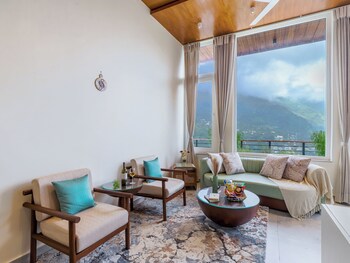 elivaas antarmann casa nova 4 bhk villa