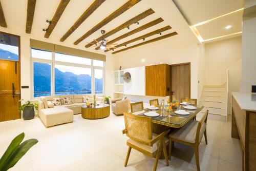 elivaas antarmann casa nova 4 bhk villa