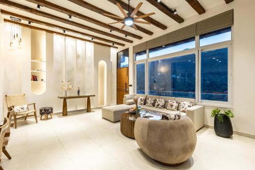 elivaas antarmann casa nova 4 bhk villa
