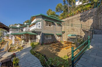 elivaas 3bhk plus attic cliffside villa
