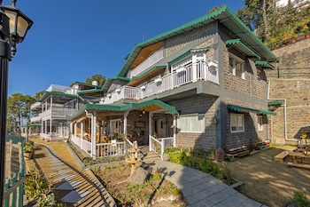 elivaas 3bhk plus attic cliffside villa