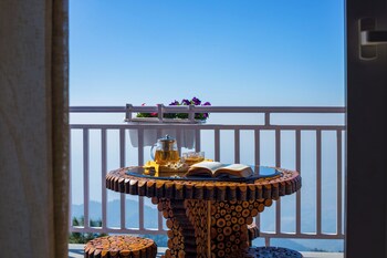 elivaas 3bhk plus attic cliffside villa