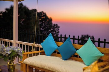 elivaas 3bhk plus attic cliffside villa