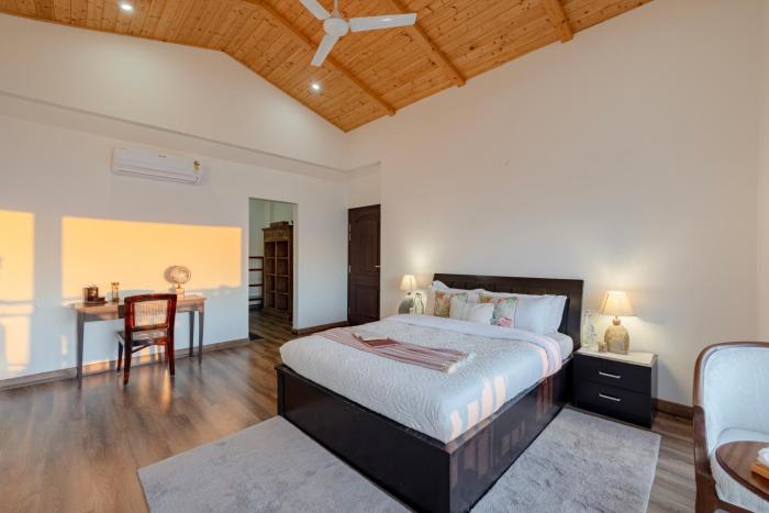 elivaas 3bhk plus attic cliffside villa