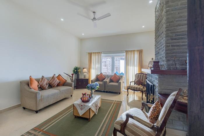 elivaas 3bhk plus attic cliffside villa