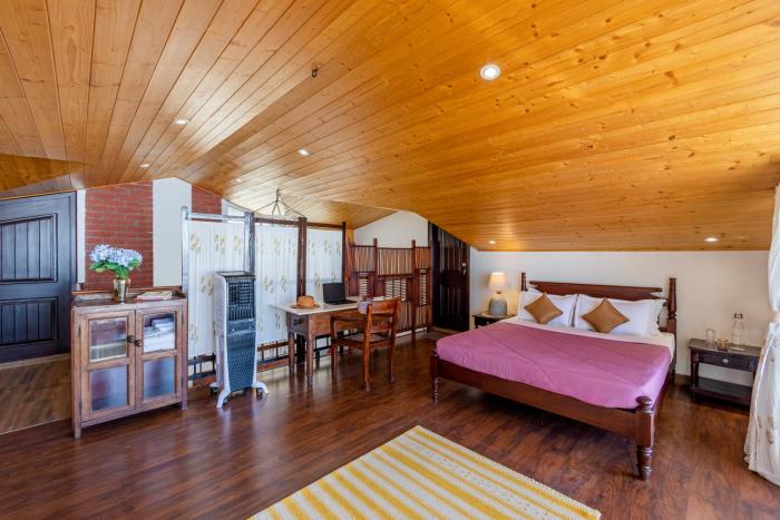elivaas 3bhk plus attic cliffside villa