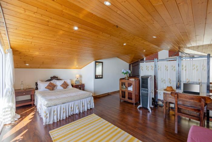 elivaas 3bhk plus attic cliffside villa
