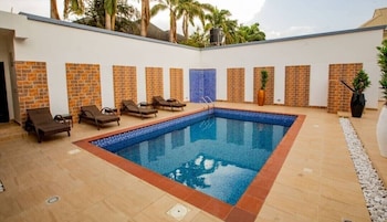 Stay And Homely Hotel,,4 star