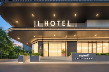 ji hotel phnom penh downtown