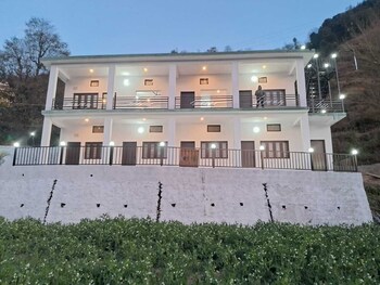 rajjeet guest house