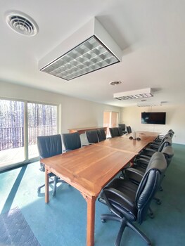 the elston inn and conference center