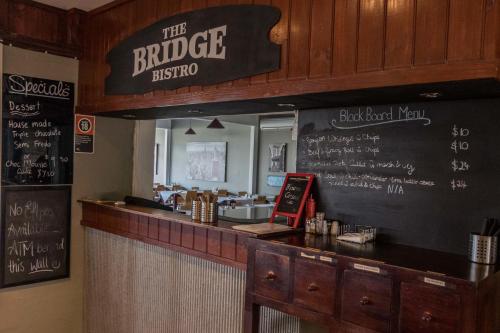 moruya waterfront hotel motel