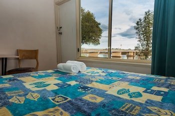 moruya waterfront hotel motel