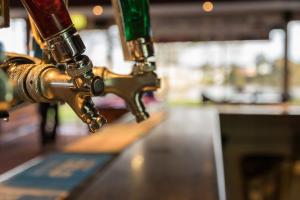 moruya waterfront hotel motel