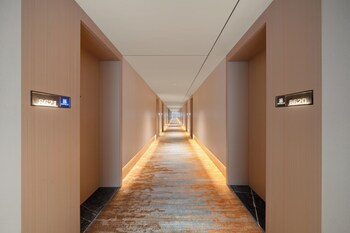 h crystal hotel xian west 2nd branch