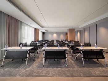 h crystal hotel xian west 2nd branch