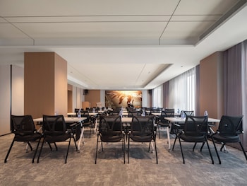 h crystal hotel xian west 2nd branch