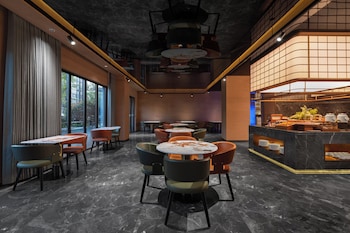 h crystal hotel xian west 2nd branch