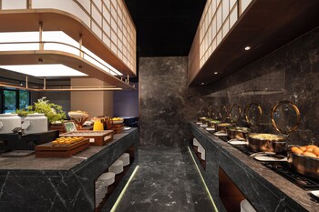 h crystal hotel xian west 2nd branch