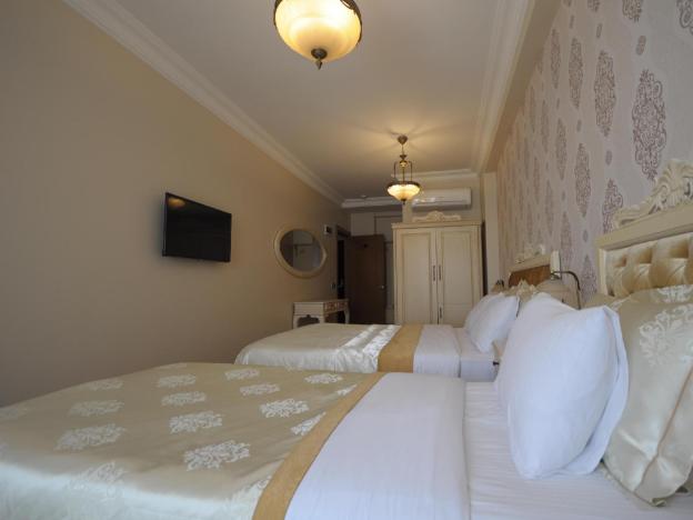 pera life premium hotel