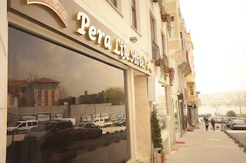 pera life premium hotel