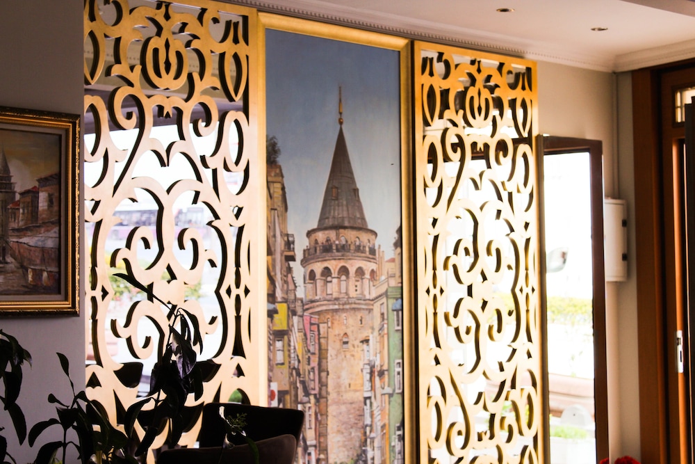 pera life premium hotel