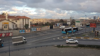 pera life premium hotel