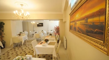 pera life premium hotel