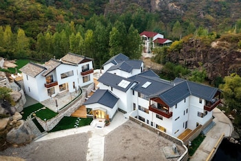 xingxiu wuling mountain villa