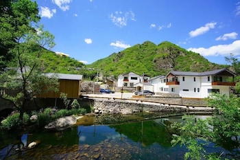 xingxiu wuling mountain villa