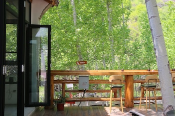 xingxiu wuling mountain villa