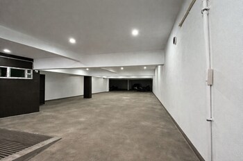 aura suites