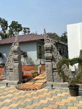 Eleven Eleven Villa,,2 star