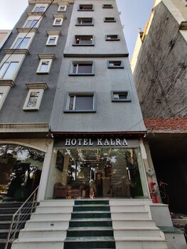 hotel kalra