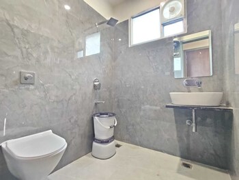 hotel kalra