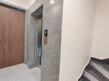 hotel kalra
