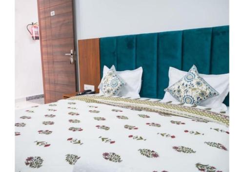 hotel parth inn