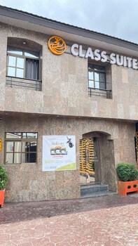 class suites residence