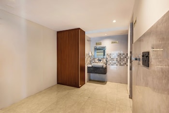 anandam in the himalyas by alaya stays