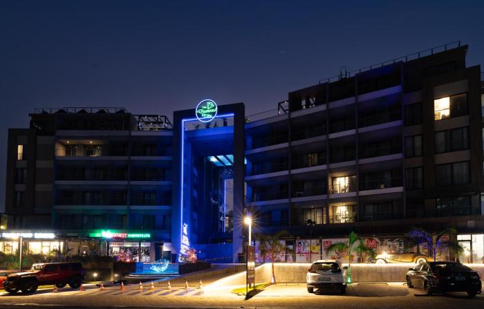 diamond in city by wow property