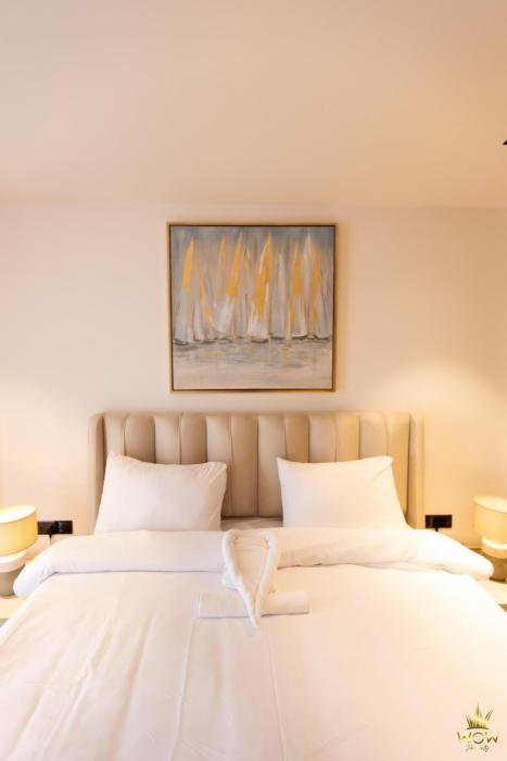 diamond in city by wow property