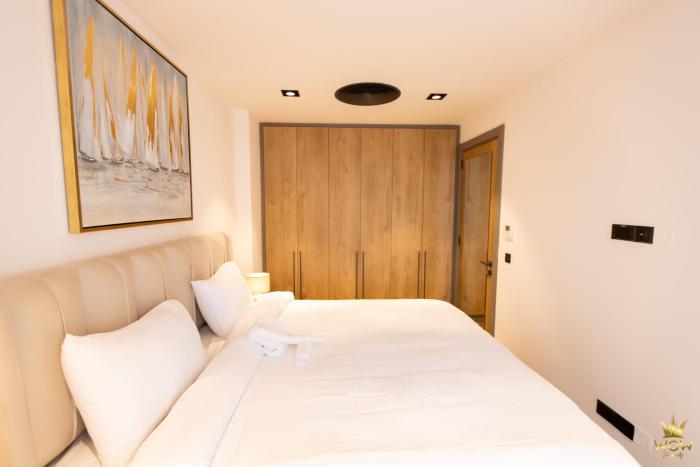 diamond in city by wow property