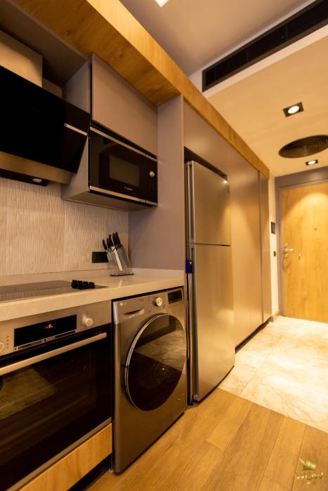 diamond in city by wow property