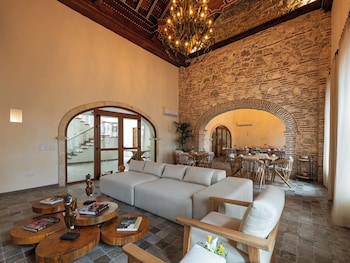 voila pedregal by huespedia