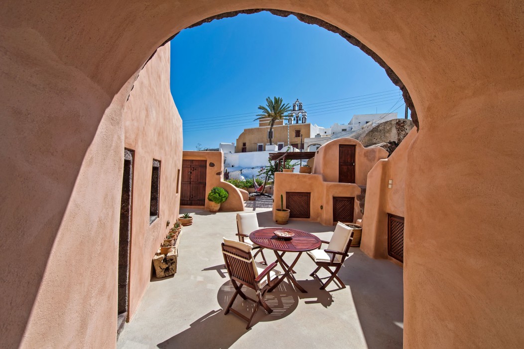 azalea houses adults only