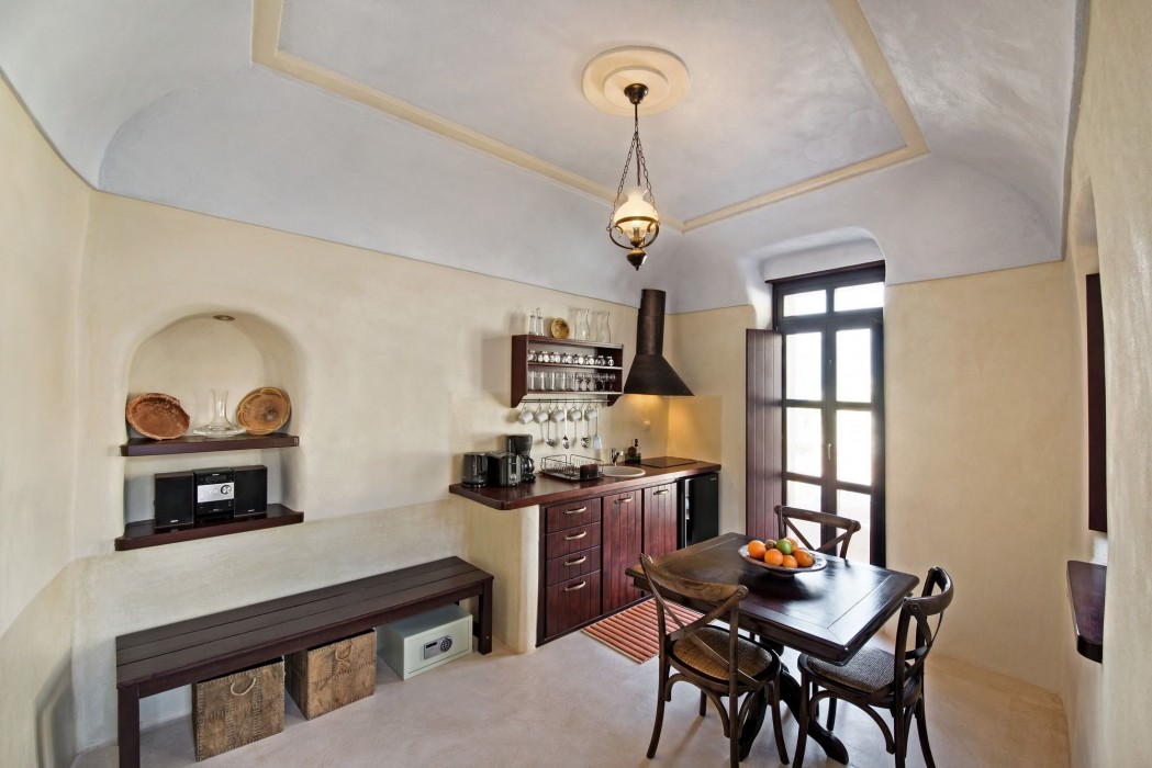 azalea houses adults only