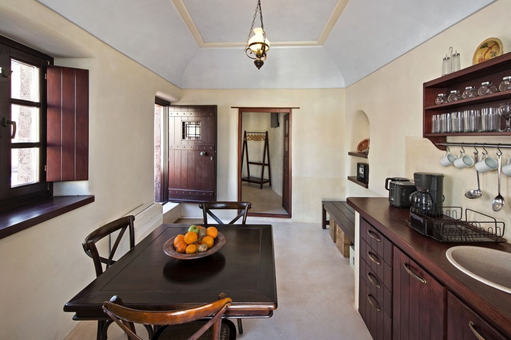 azalea houses adults only